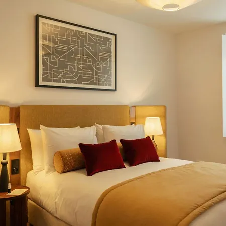 Ando Living - Fanqueiros House